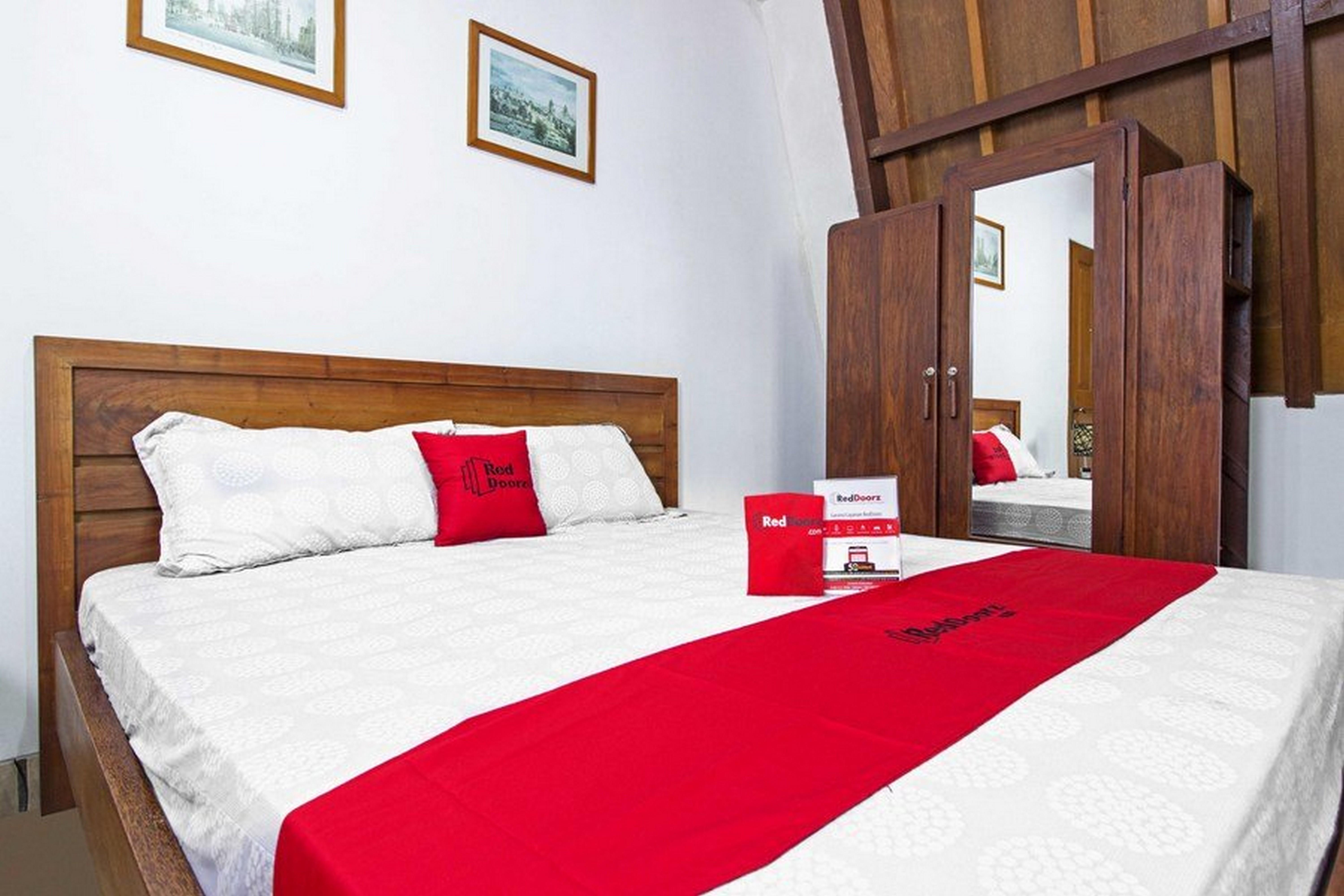 Reddoorz Plus Near Parahyangan University Bandung Exterior foto